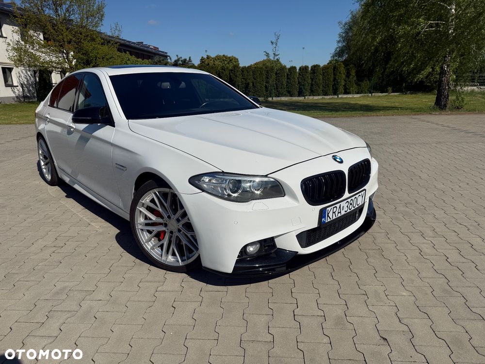 BMW Seria 5 550i - 1