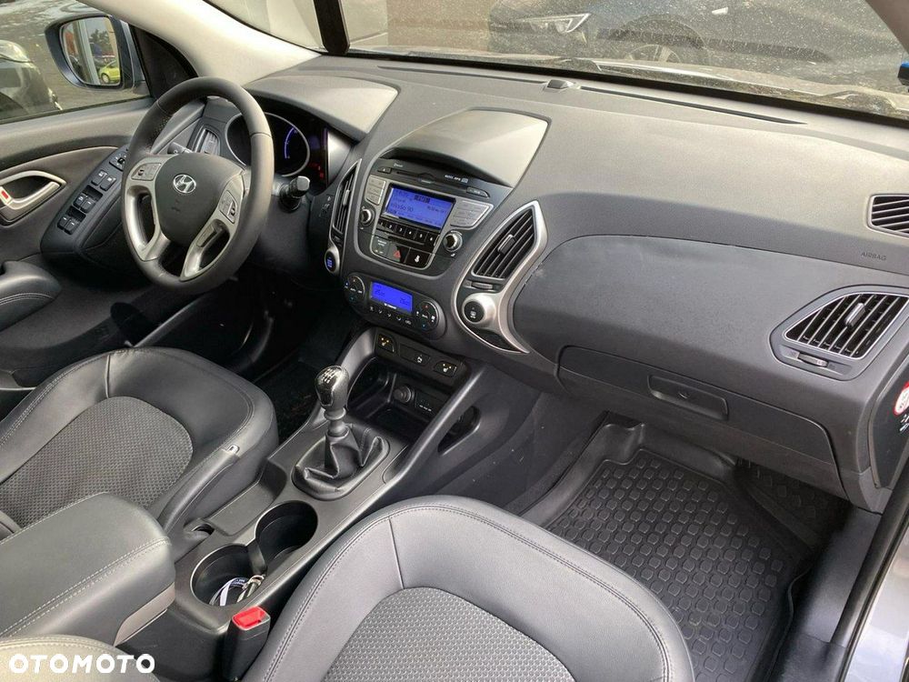 Hyundai ix35 - 12