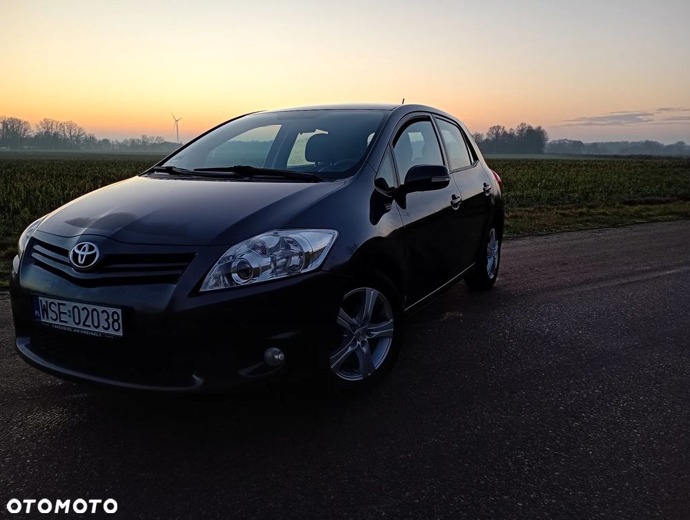 Toyota Auris 1.6 Premium Comfort MS - 1