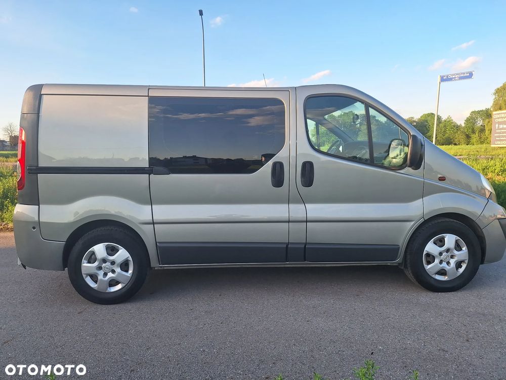 Opel Vivaro - 12