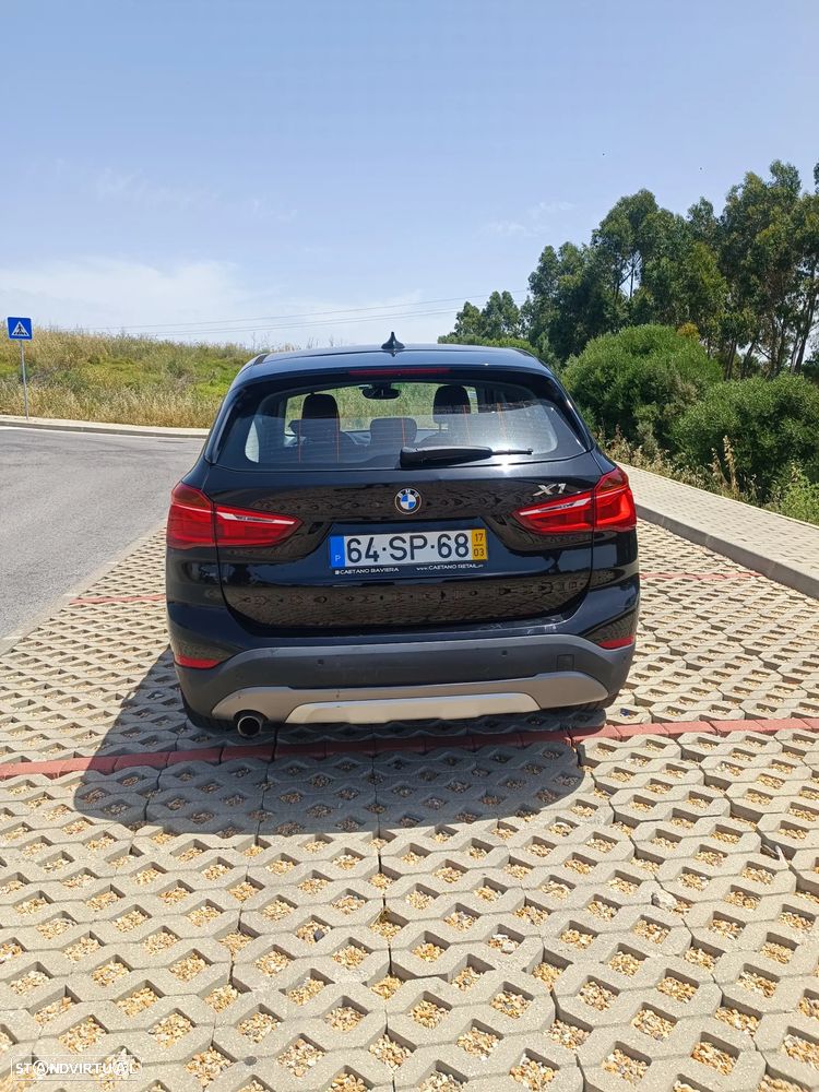 BMW X1 18 d sDrive Line Sport - 8