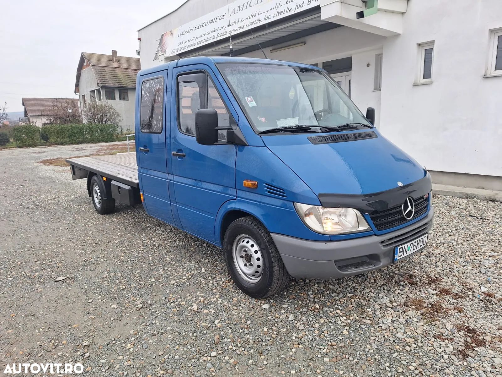 Mercedes-Benz Sprinter - 1