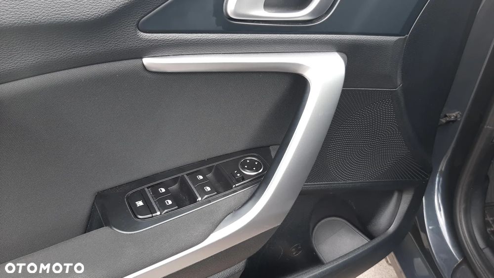 Kia Ceed 1.6 CRDi SCR M DCT - 11