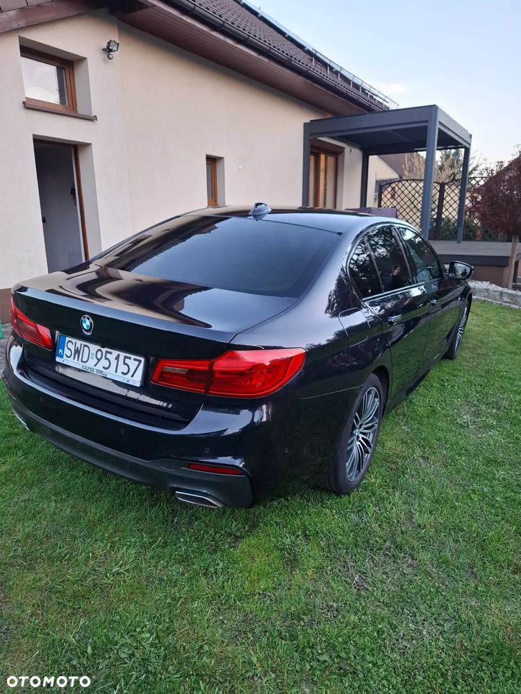 BMW Seria 5 520d xDrive - 4