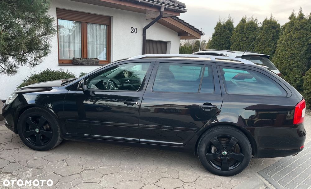 Skoda Octavia 1.8 TSI DSG Elegance - 2