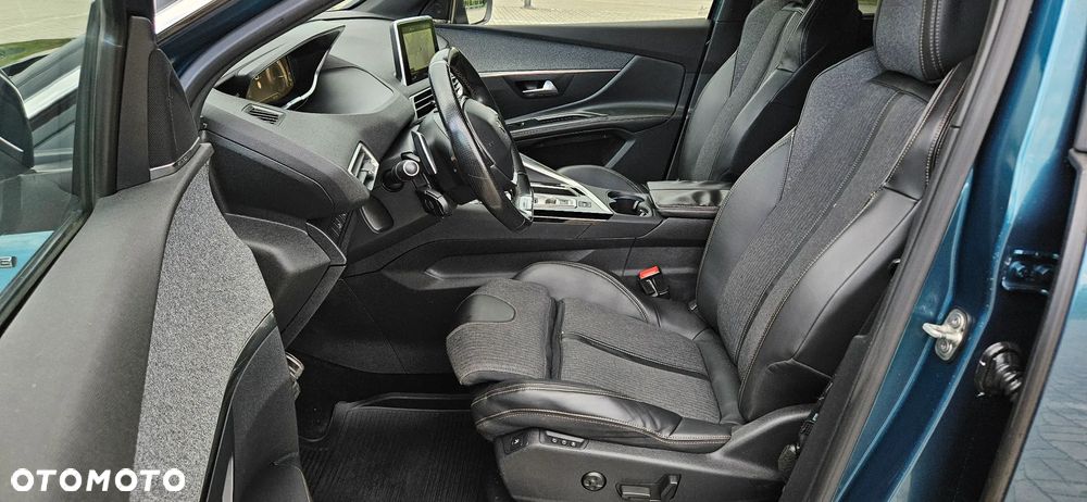 Peugeot 5008 - 13