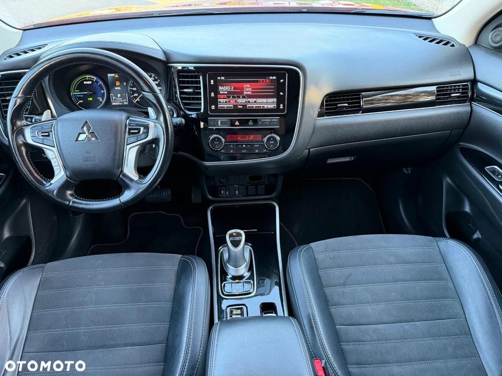 Mitsubishi Outlander Intense + - 4