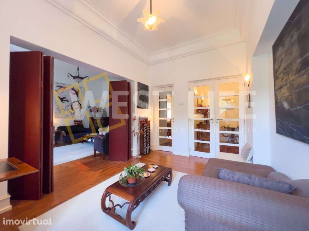 Apartamento T5 em zona nobre com ESPAÇOS VERDES - Arquitetura histó... - Grande imagem: 2/30