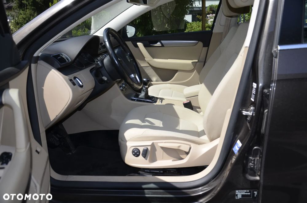 Volkswagen Passat 1.4 TSI Comfortline - 2