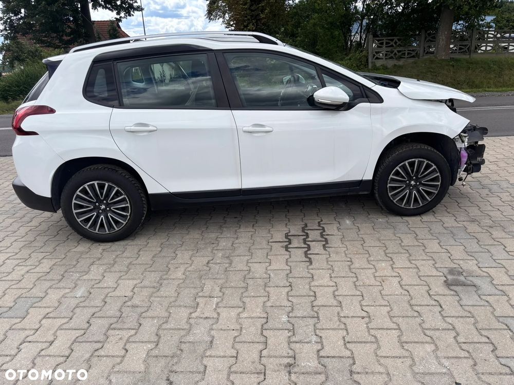 Peugeot 2008 - 6