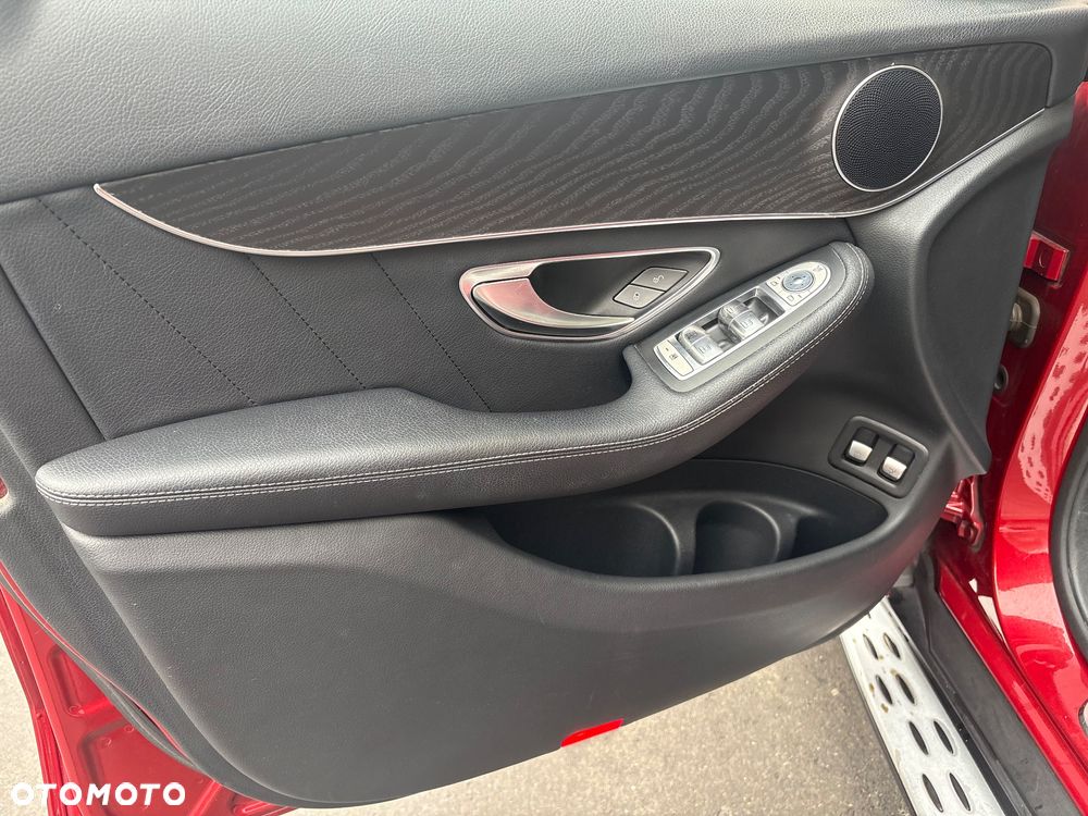 Mercedes-Benz GLC - 16