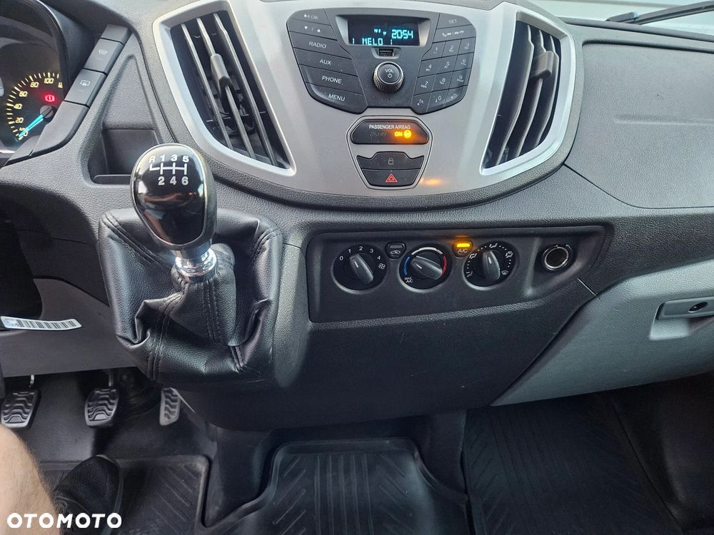 Ford Transit - 28