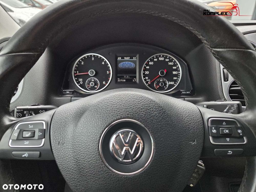 Volkswagen Tiguan - 22