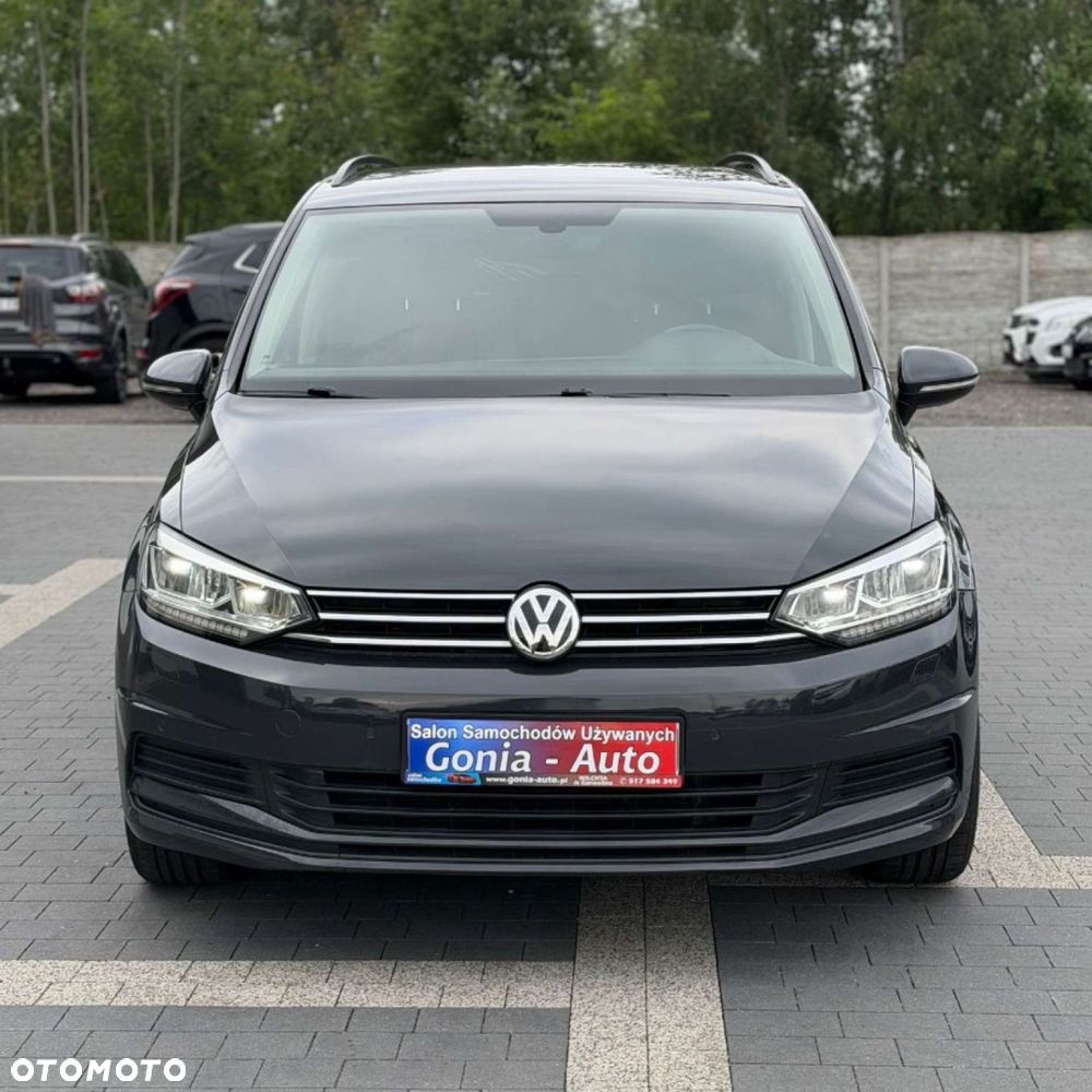 Volkswagen Touran - 4