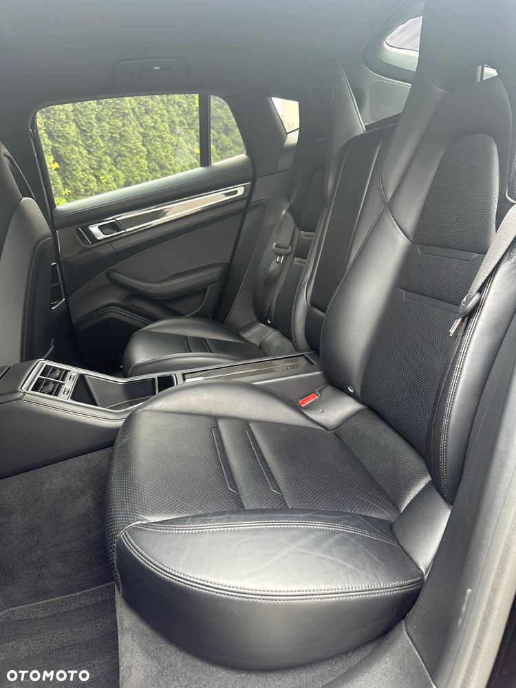 Porsche Panamera 4S - 14