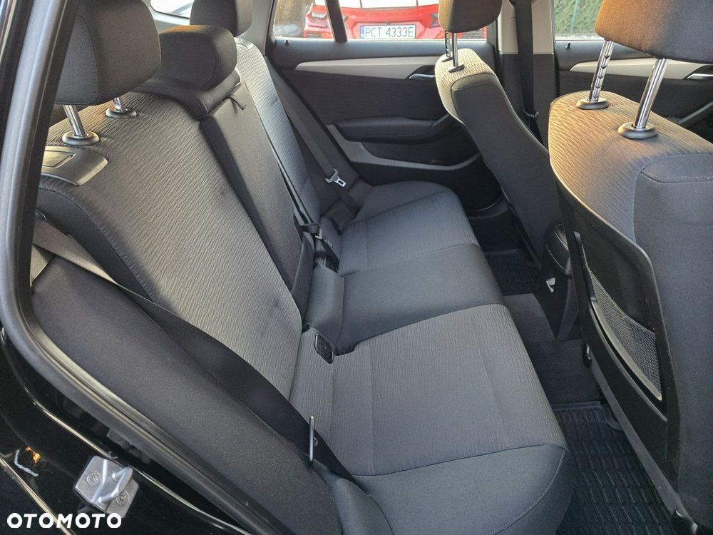 BMW X1 xDrive18d - 10