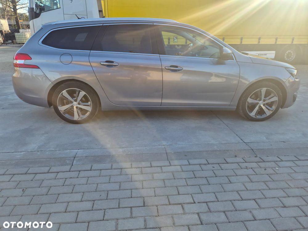 Peugeot 308 - 4