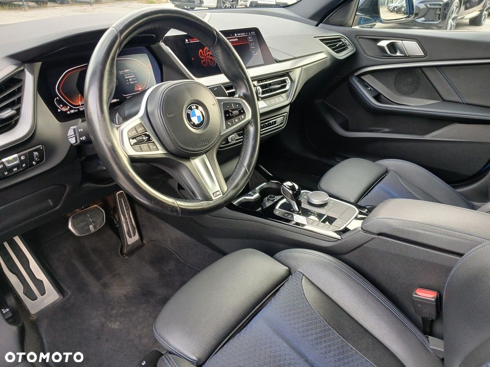 BMW Seria 2 220i M Sport - 10