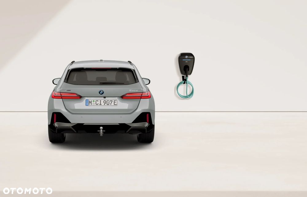 BMW Seria 5 550e xDrive PHEV - 7