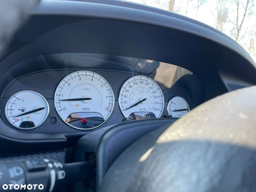 Chrysler Sebring Cabrio 2.7 LX - 8