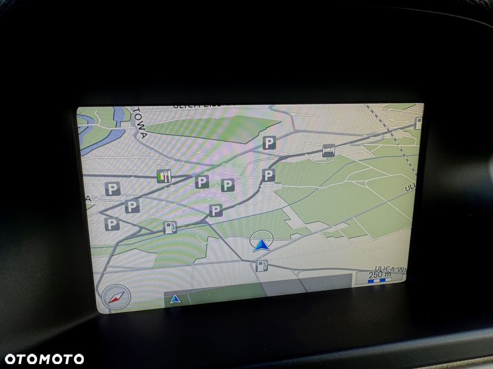 Volvo XC 70 - 13