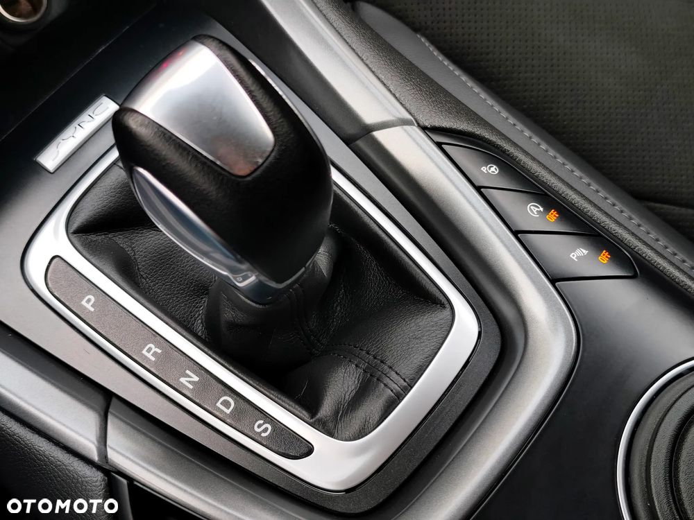 Ford Mondeo - 34