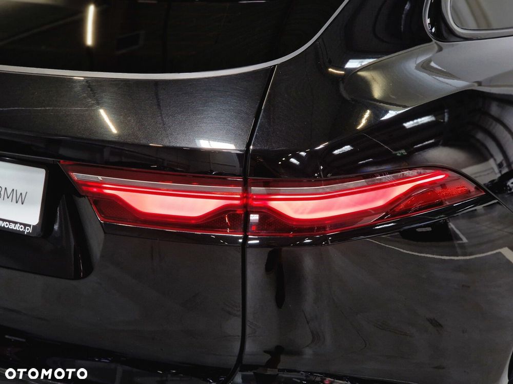 Jaguar F-Pace - 13