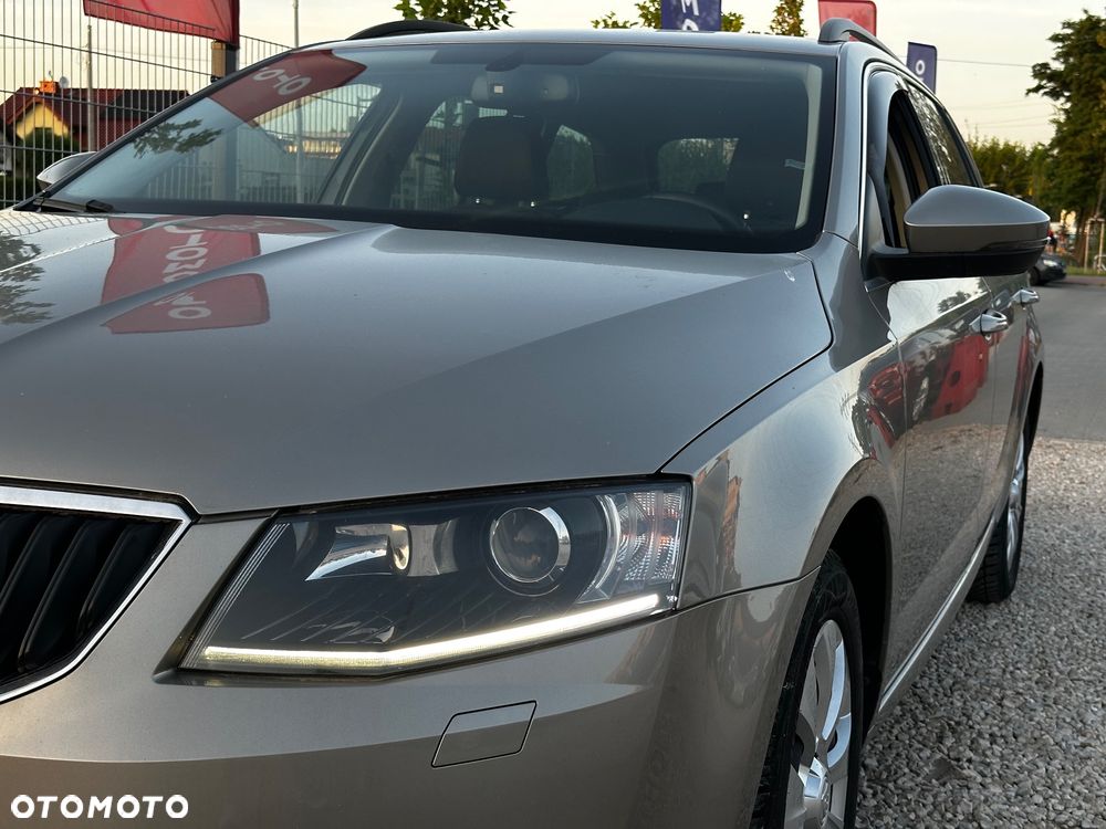 Skoda Octavia 1.4 TSI Edition DSG - 5