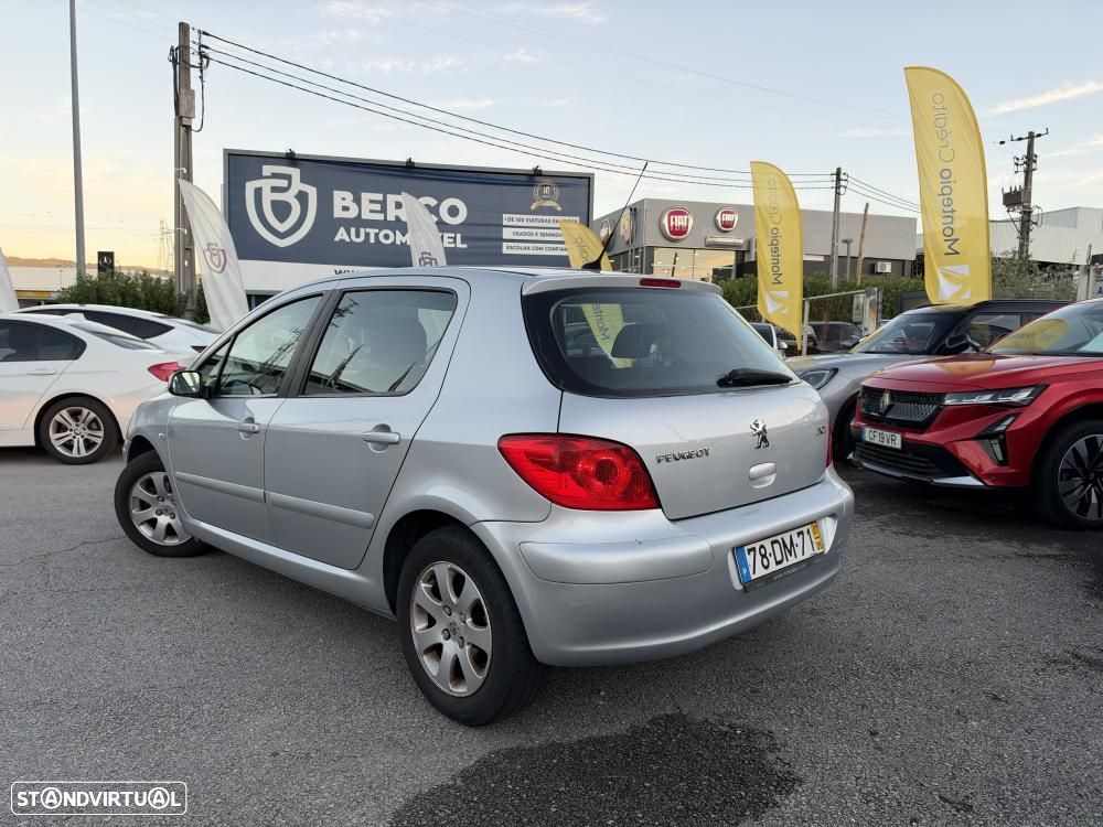 Peugeot 307 1.4 16V Premium - 4