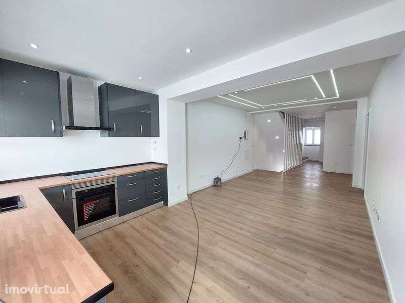 Apartamento T4 dúplex Novo a estrear em Portalegre - Grande imagem: 4/8