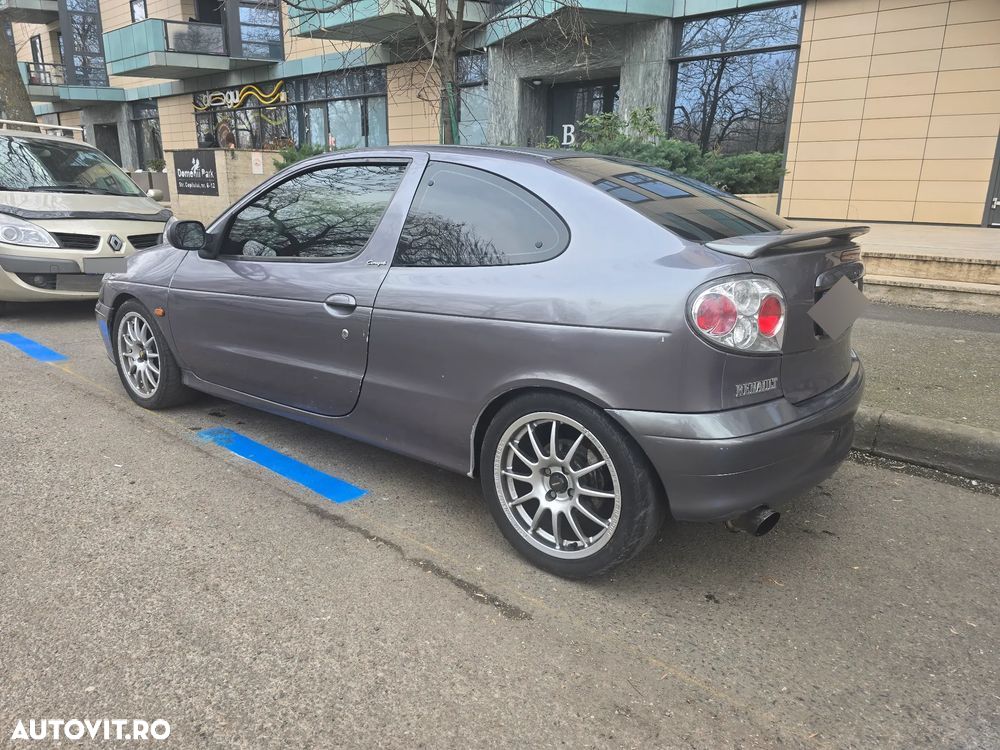 Renault Megane - 2