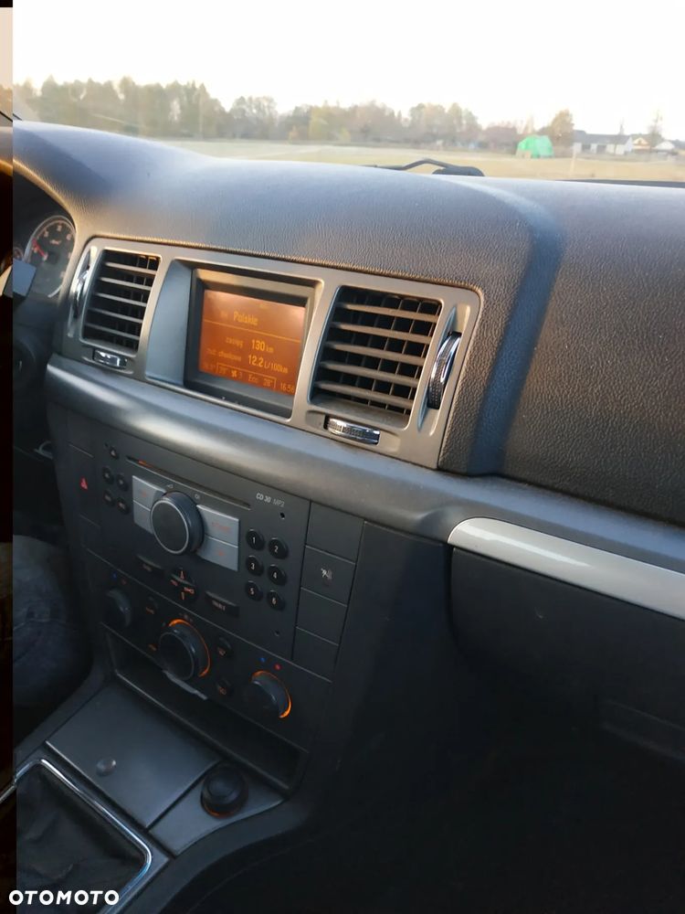 Opel Vectra 1.9 CDTI Cosmo - 11