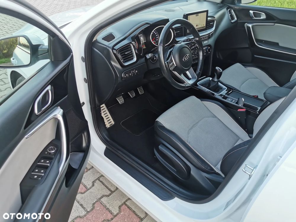 Kia Ceed 1.4 T-GDI OPF Spirit - 14