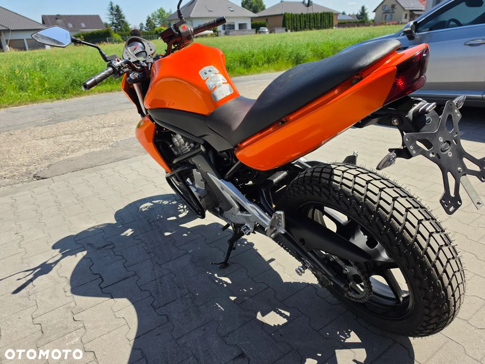 Kawasaki ER - 7