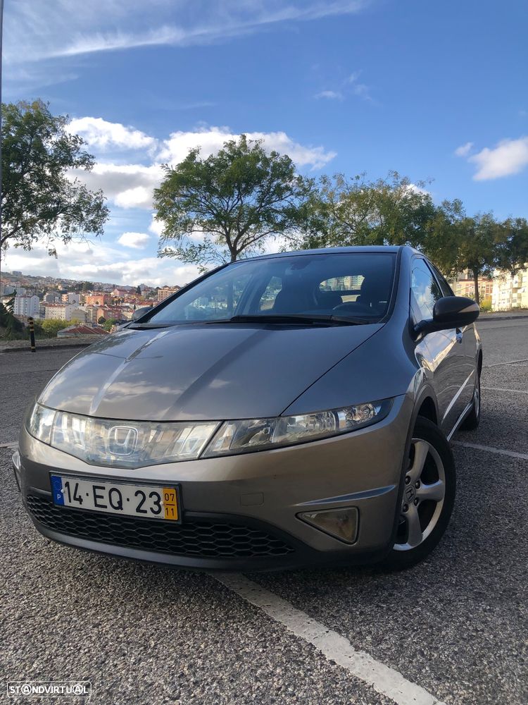 Honda Civic 1.4 Comfort - 2