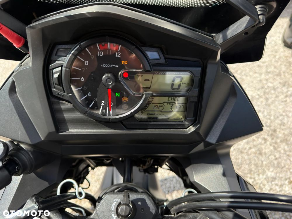 Suzuki V-STROM - 11