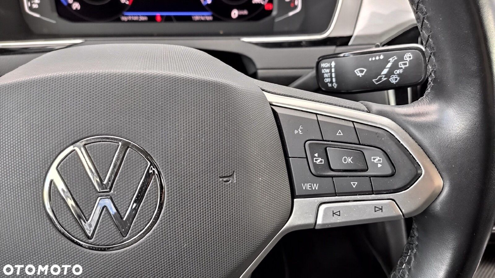 Volkswagen Passat - 15