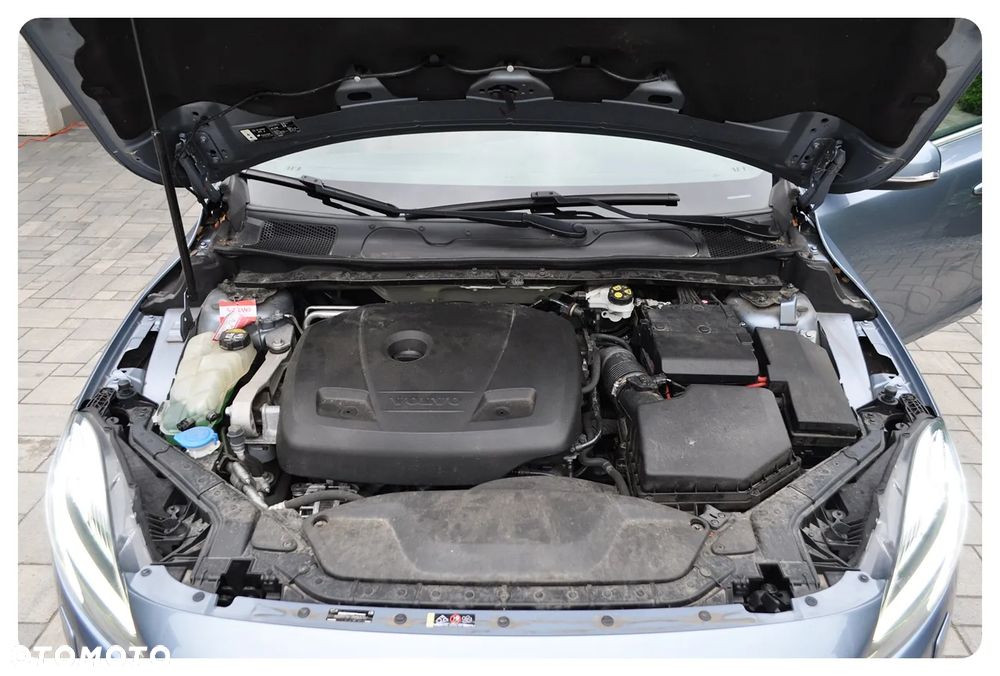 Volvo V40 T3 Inscription - 35