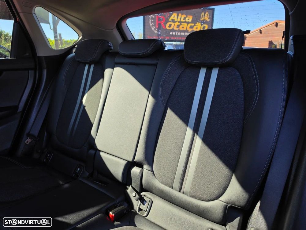 BMW 216 Active Tourer d Line Sport Auto - 11
