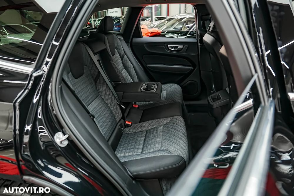 Volvo XC 60 B4 D Core - 10