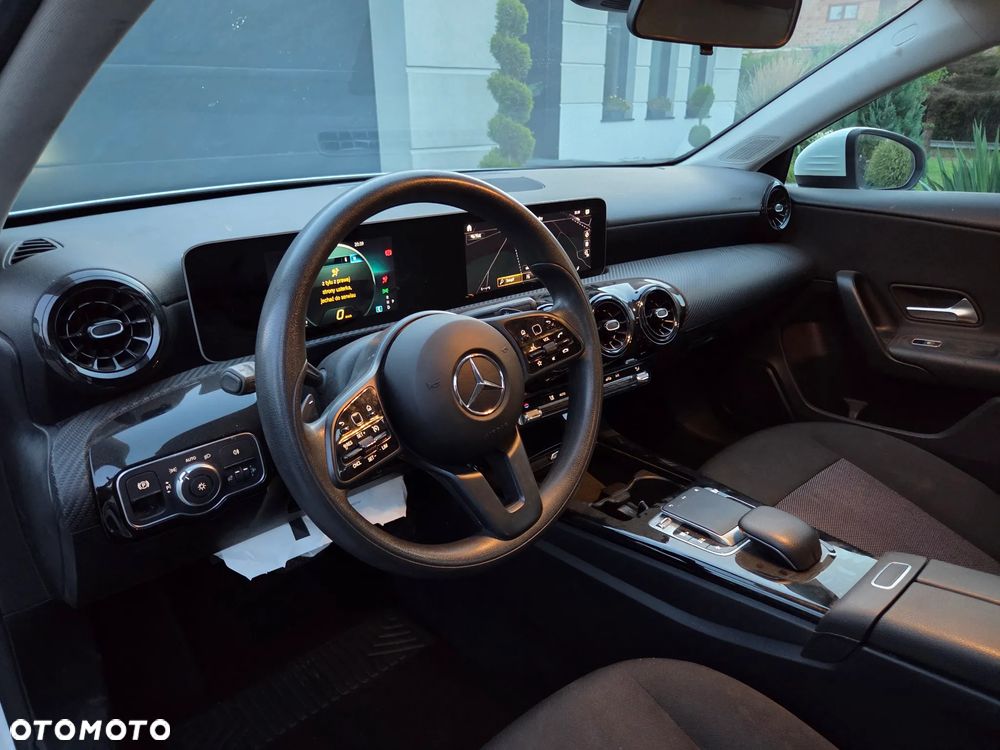 Mercedes-Benz Klasa A 180 d 7G-DCT Progressive - 13