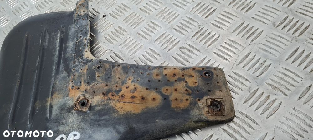 Hyundai Galloper Chlapacz Przód - 3