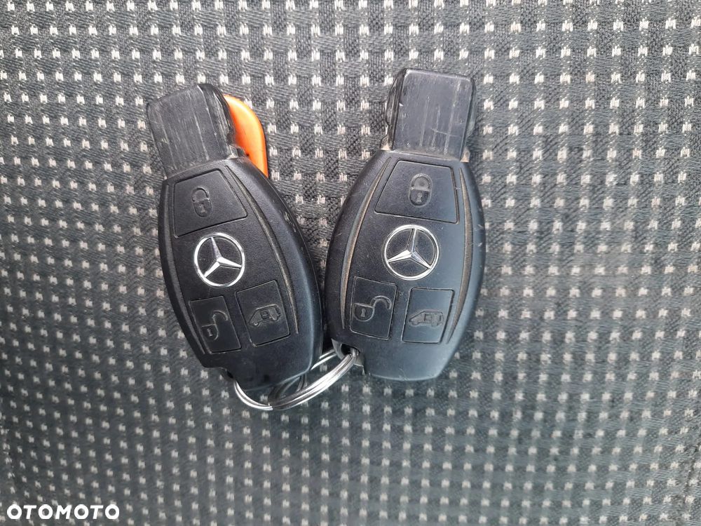 Mercedes-Benz 316 Mercedes 313 ,315,312 - 12