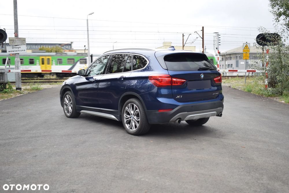 BMW X1 - 11