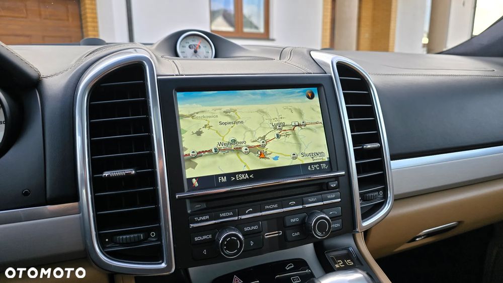 Porsche Cayenne - 29