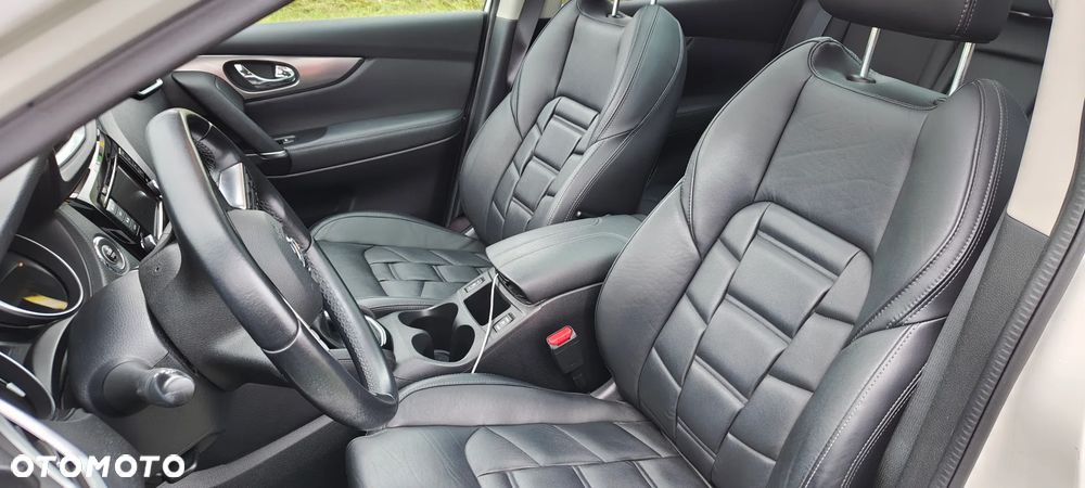 Nissan Qashqai 1.3 DIG-T Tekna - 10