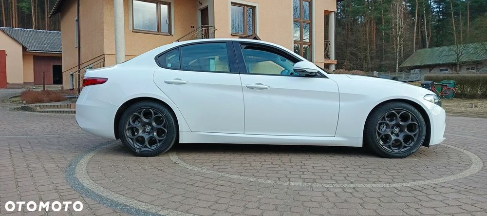 Alfa Romeo Giulia 2.2 D Turbo Super - 16