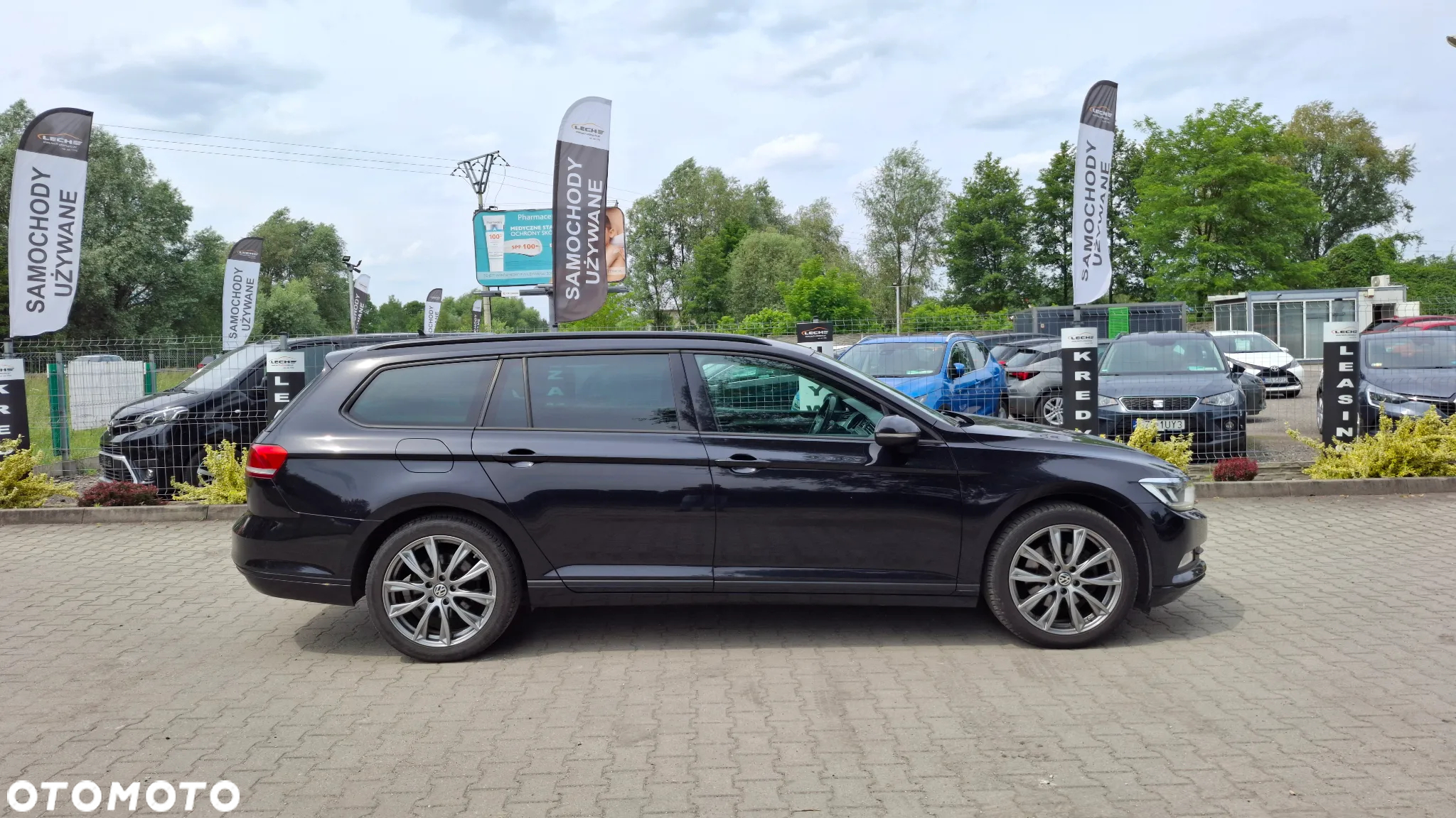 Volkswagen Passat - 32