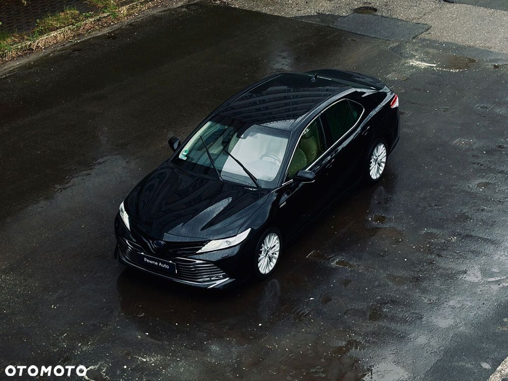 Toyota Camry 2.5 Hybrid Executive CVT - 6