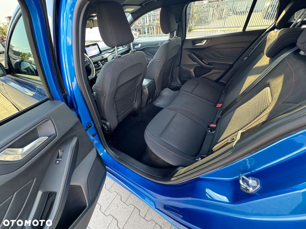 Ford Focus 2.0 EcoBlue Start-Stopp-System ST-LINE - 9